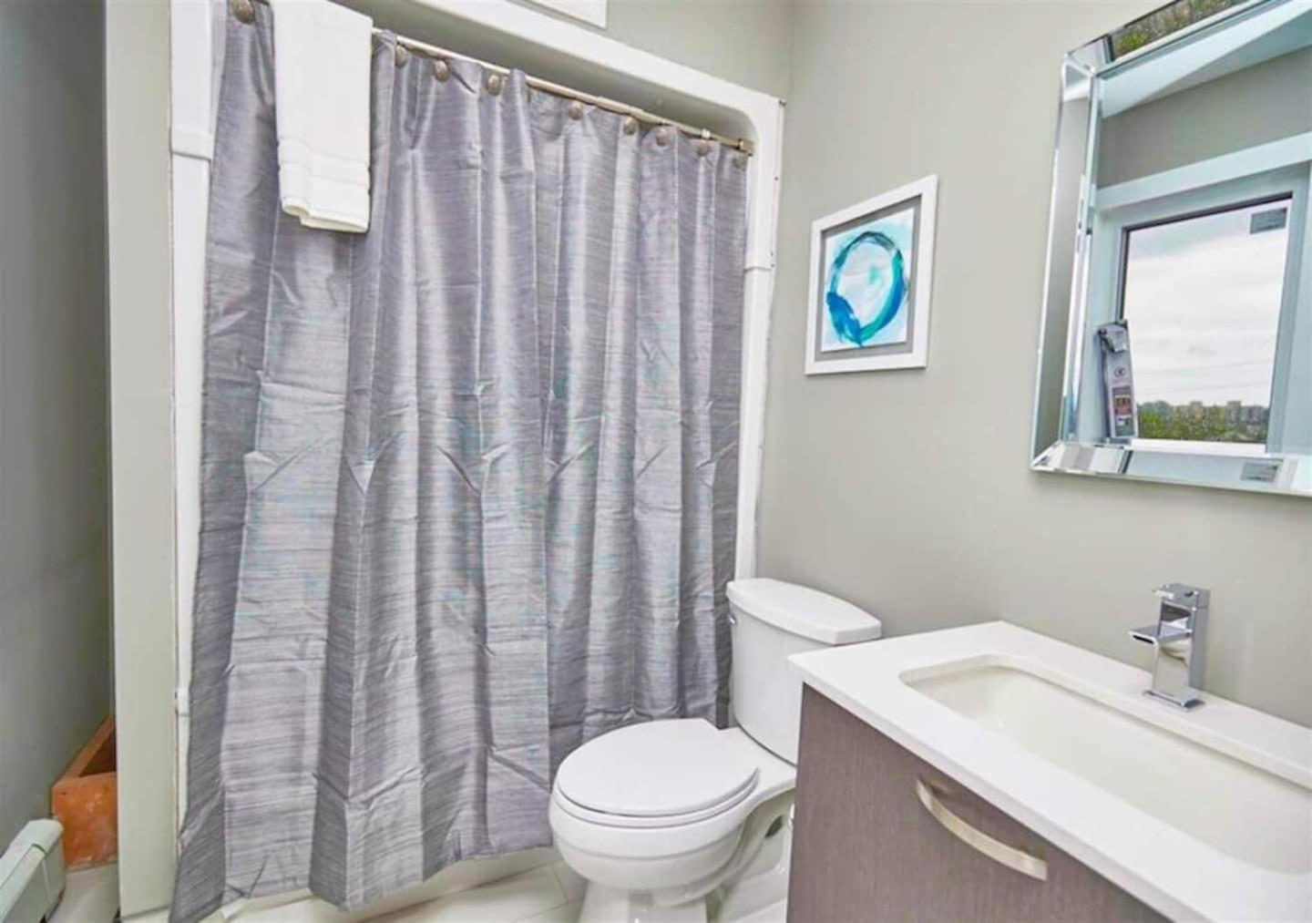 Apartamento Fallsview Boutique 2Bd 1B Niagara Falls Exterior foto